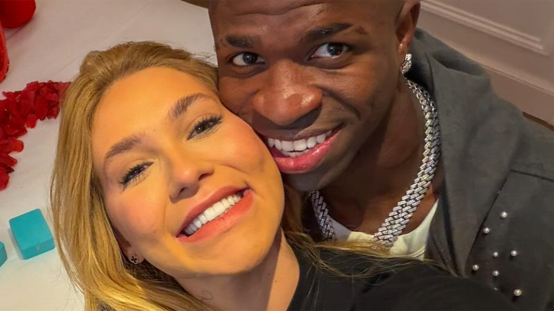 Virginia Fonseca fala sobre relação com Vinícius Júnior e descarta filhos no momento